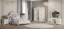 Спальня "Венеция Классик" (Кровать 1,6; 2 тумбы; Туалетный стол с зеркалом и пуфом; Шкаф 3 дверный)