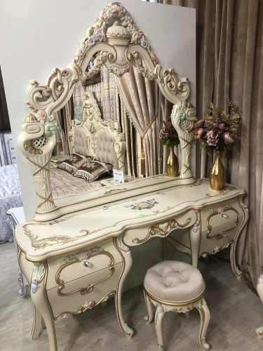 Спальня Людовик с 4-дверным шкафом фото 8